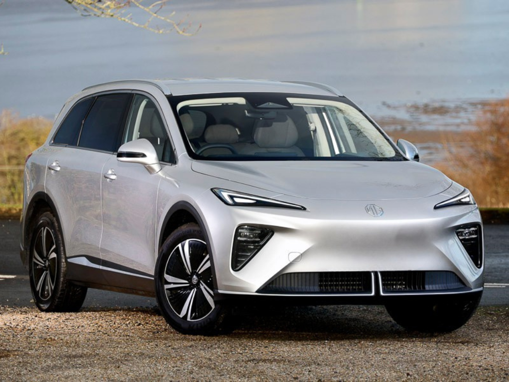 MG S6 EV prateado da Triumph Direction
